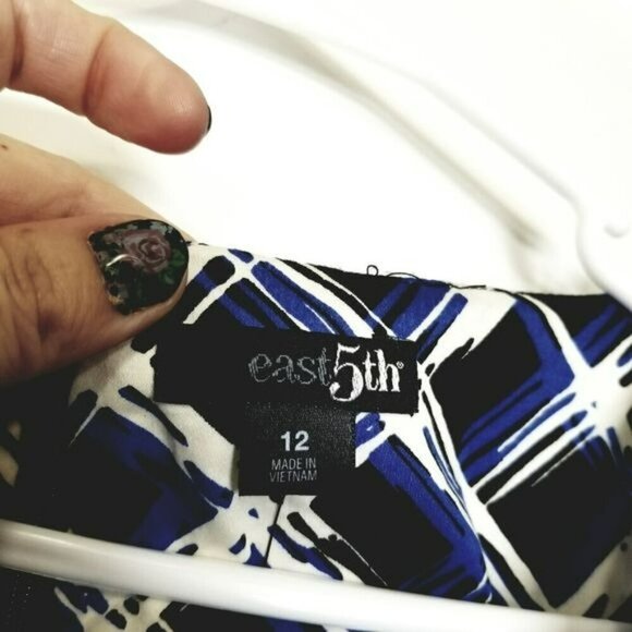 EAST 5TH NWT BLUE/WHITE GEO PRINT FIT & FLARE PLEATED SLEEVELESS SCOOP NECK 12 - Picture 12 of 12